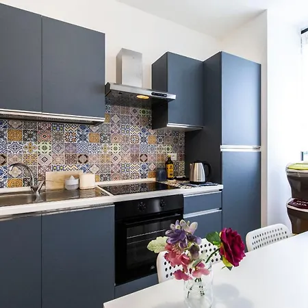 Apartment Noto 10 *