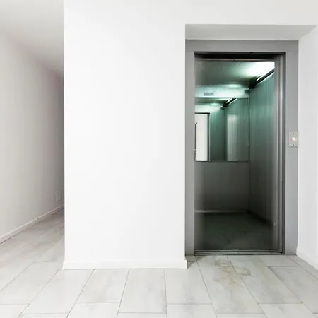 Noto 10 Apartment *
