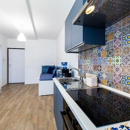 Noto 10 Apartment