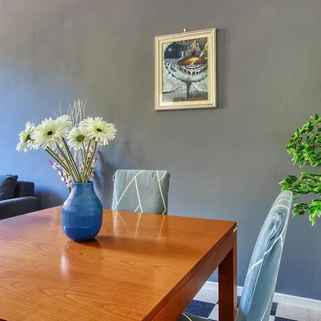 Joivy Stylish Flat In Porta Genova *