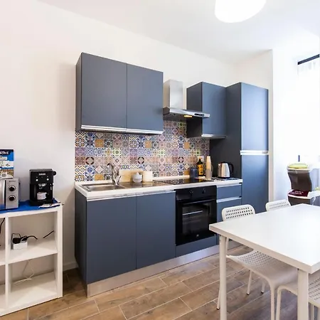 Noto 10 Apartment