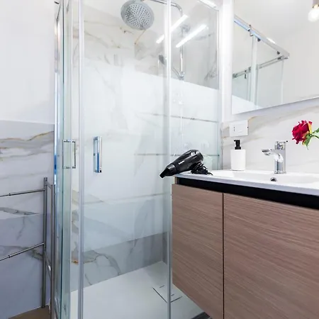 Noto 10 Apartment *