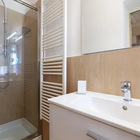 Contempora - Ampio Monolocale Medici 7 米兰