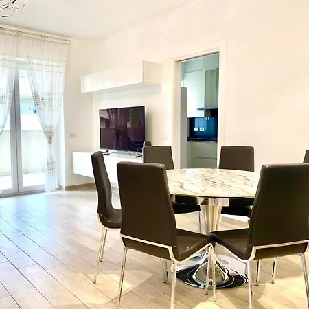 Appartamento Mpm - Belinzaghi 5 6 Pax *