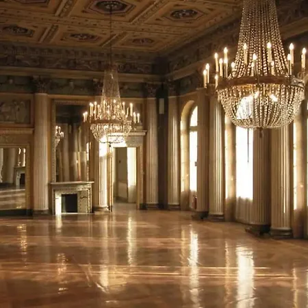 Lejlighed Center Of *