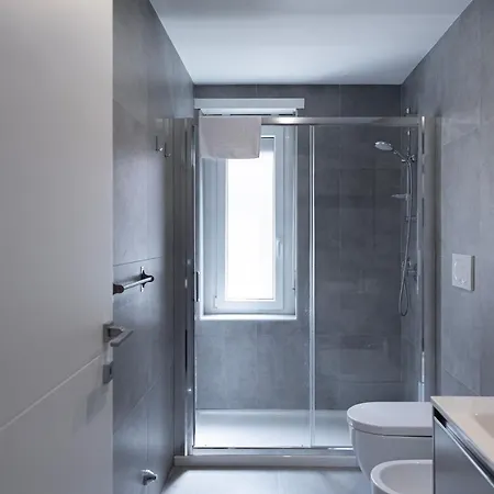 Apartamento Moderno Bilocale In Corso Buenos Aires