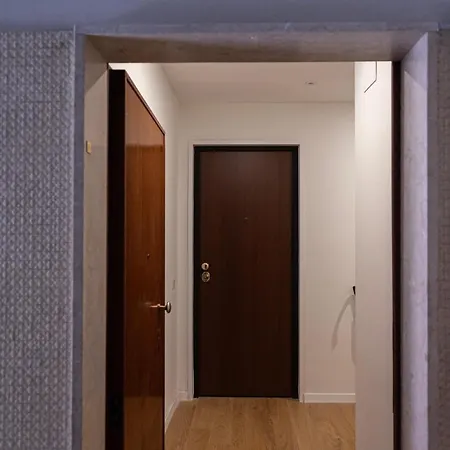 Moderno Bilocale In Corso Buenos Aires Apartamento *