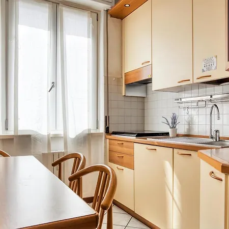 Apartment Joivy Cosy In The Giambellino Area