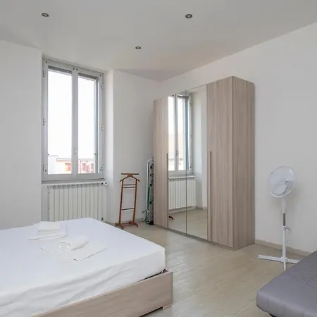 I Host - Asiago 4 ميلان