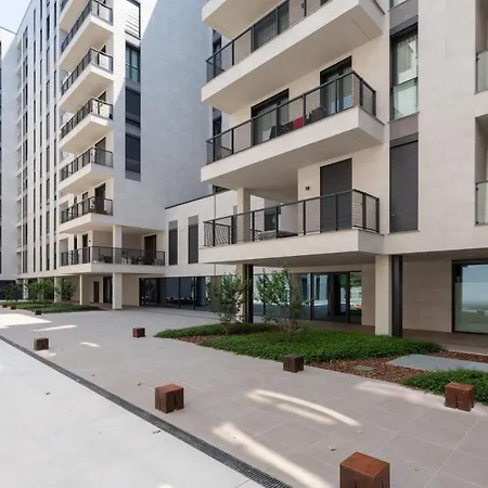 Cozy Flat With Parking *