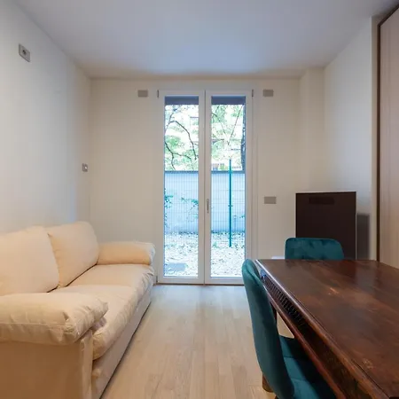 Cozy Flat With Parking Apartment *