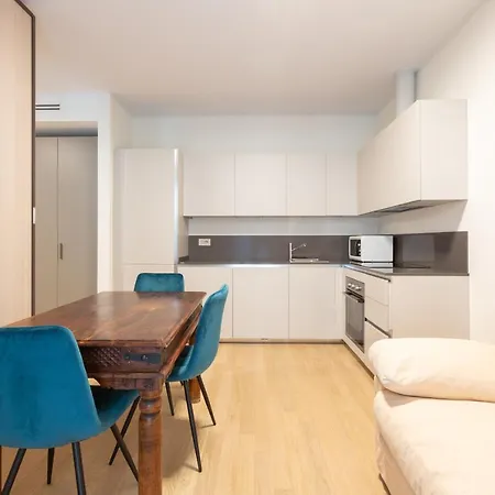 Cozy Flat With Parking