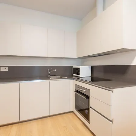 Apartment Cozy Flat With Parking Milan