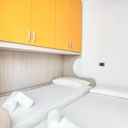 Joivy Superb 2bed Flat With Balcony Апартаменты Милан