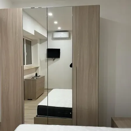 Apt. N. 2 Milán