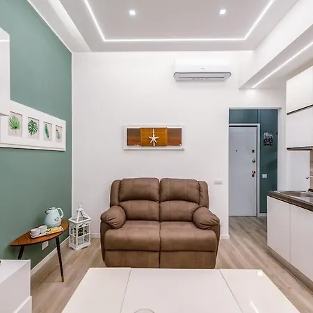 Linate Airport Elegant Suite,tram 1 Minute Away *