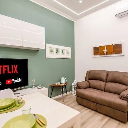 Linate Airport Elegant Suite,tram 1 Minute Away * Milán