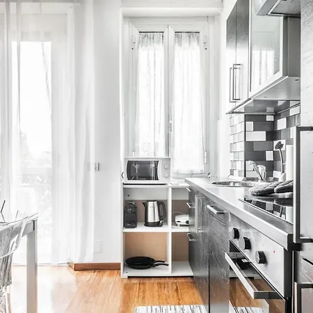 Апартаменты 'tribal House' Sansiro-rhofiera-duomo