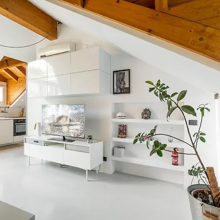 Apartment Easylife - Incantevole Abitazione In Zona Isola