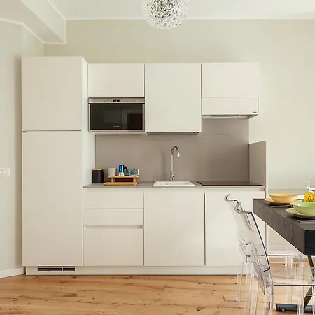 Zuretti1 - Meryggiare Milán