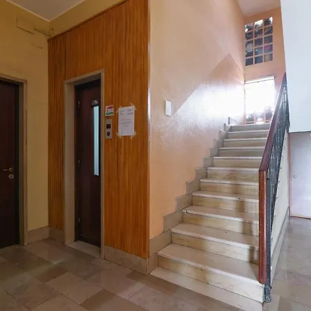 Apartman Primopiano - Padova 320 *