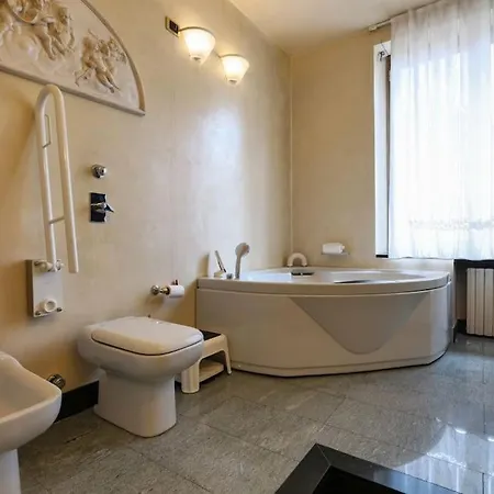Centro Extra Luxury With Terrace شقة *
