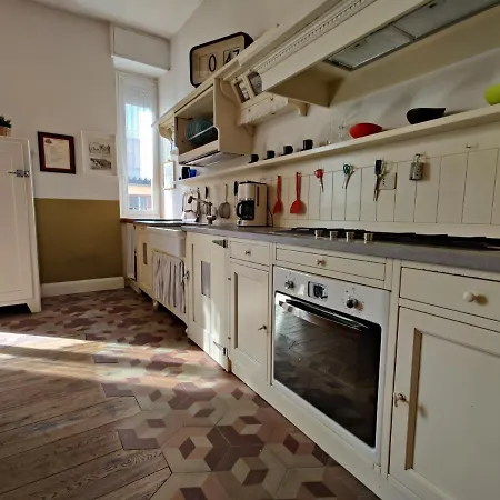 Elegante Trilocale A *