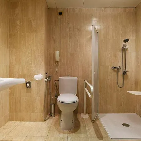 فندق Scandinavia 4*