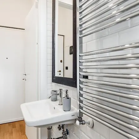 -duomo 13 Min, Netflix E Wi-fi ミラノ