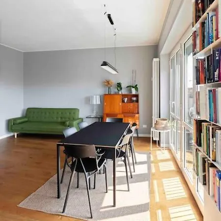 Grazioso E Spazioso In Forlanini Apartment