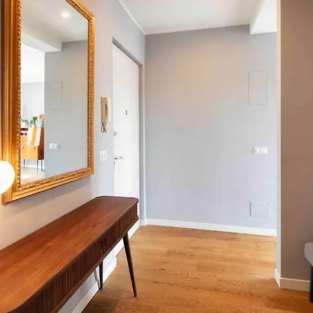 Grazioso E Spazioso In Forlanini Apartment Milan