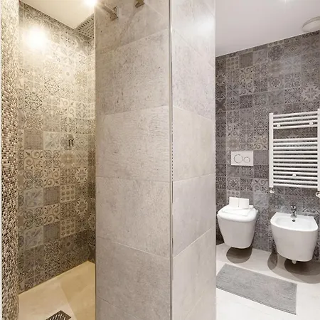 Apartment Design Milano-moscova With Shared Terrace *