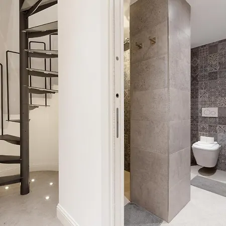 Apartment Design Milano-moscova With Shared Terrace *