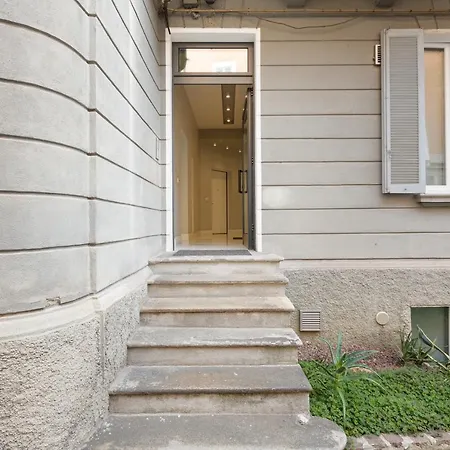 Design Milano-moscova With Shared Terrace Daire