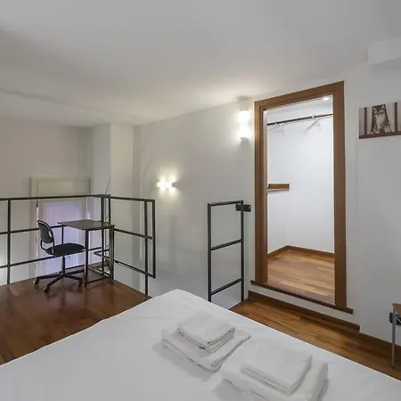 Apartment Youhosty - Ampere 102 Milan