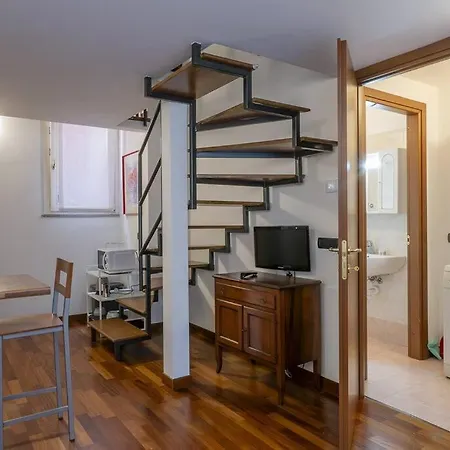 Apartment Youhosty - Ampere 102 Milan