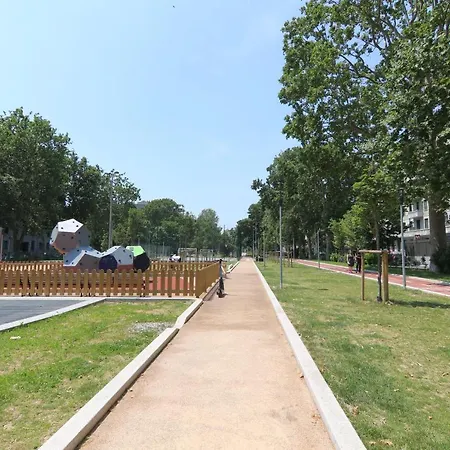 Casa Argonne Апартаменты *