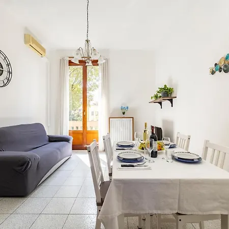 Navigli-style Apartment