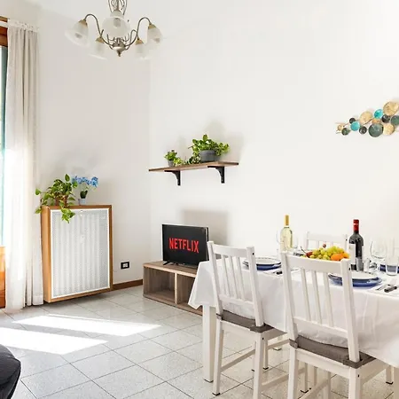 Apartment Navigli-style *