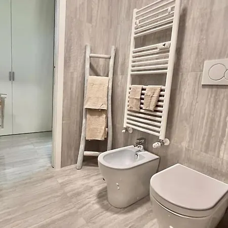Porta Venezia Luxury One-bedroom * ميلان