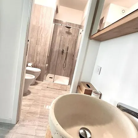 Porta Venezia Luxury One-bedroom ميلان