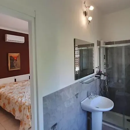 Apartment 2Stanzeterrazzo *