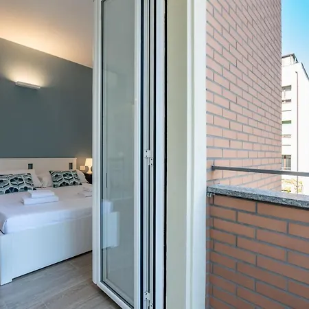 Easylife - Milano- Privata Angera 10s - Lejlighed *