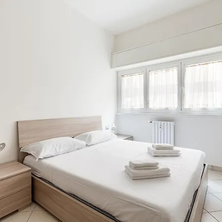 Ripamonti Budget With Small Balcony Apartmán *