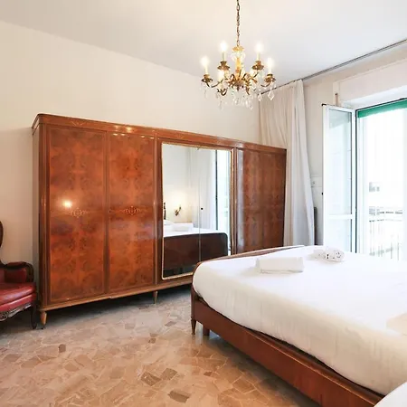 Apartment Primopiano - Savona 110 *