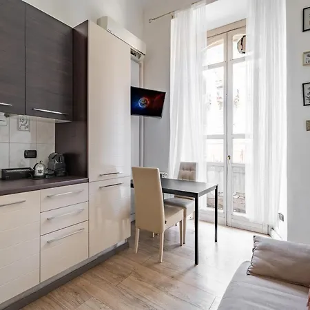 Apartment Isola And Garibaldi District Lovely *