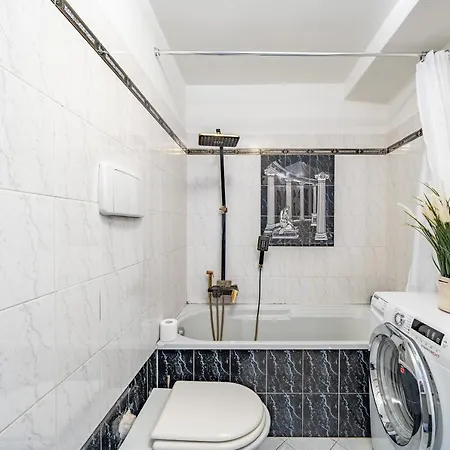 Apartman Isola And Garibaldi District Lovely
