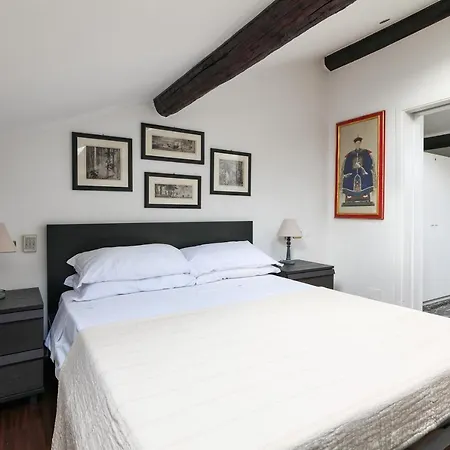 Elegant P.venezia Attic 아파트 밀라노