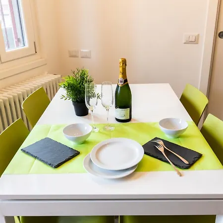 Appartement Bellarmino 21 *