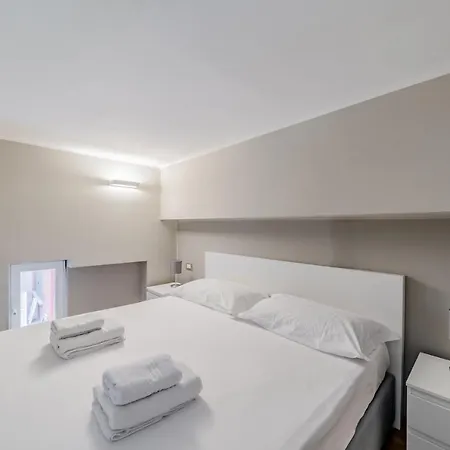 Guesthost - Amazing Loft - 350 M Far From Dateo Station Appartamento *